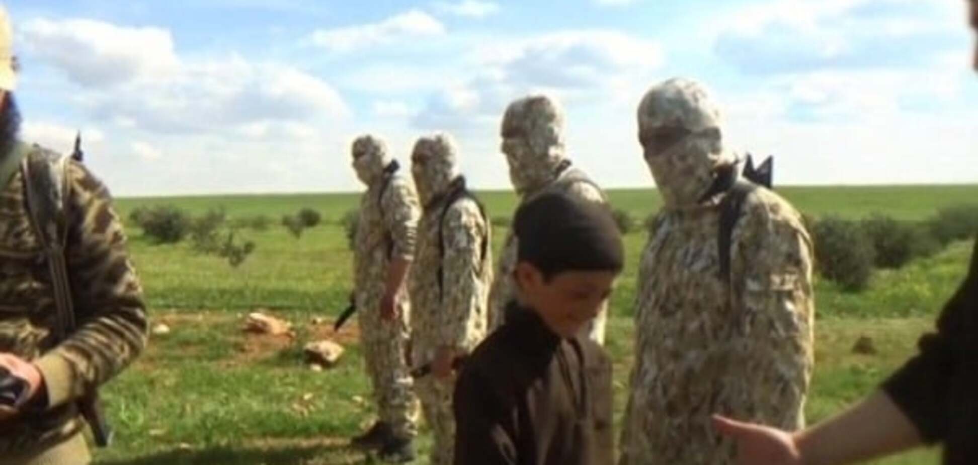 Боевики ИГИЛ публично обезглавили ребенка