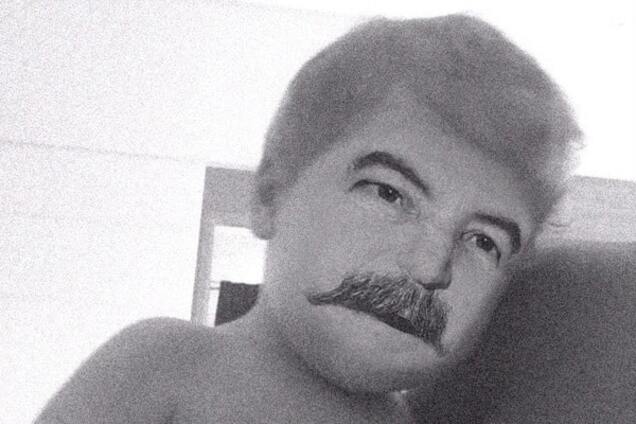 Футболист 'Динамо' снял сына в образе Сталина: необычное видео