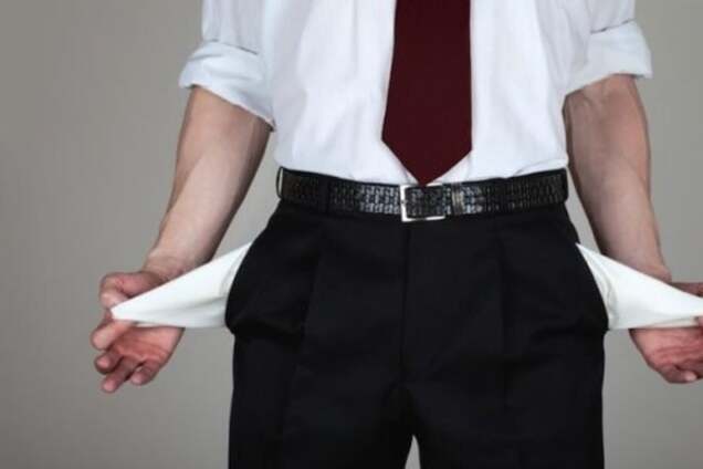 Уровень удовлетворенности украинцев жизнью достиг дна