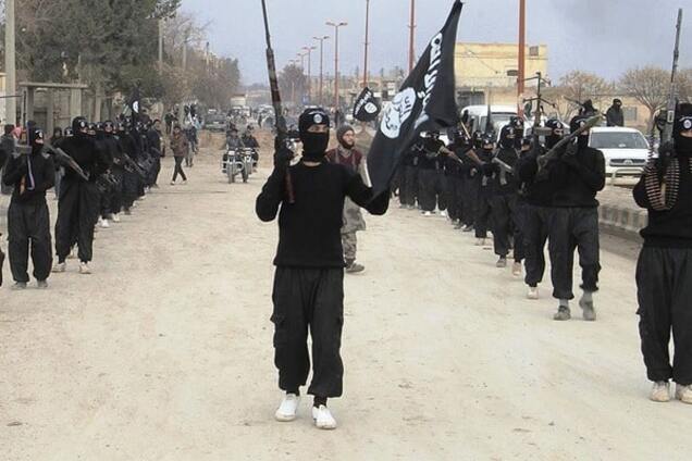 ИГИЛ захватило город вблизи крупнейшего нефтяного порта Ливана – СМИ