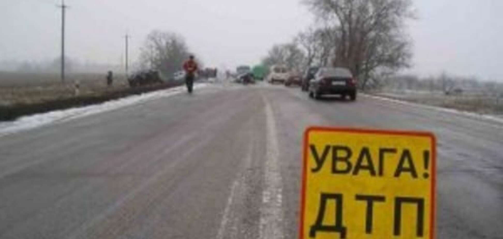 На Львовщине водитель иномарки пошел на таран с военным внедорожником