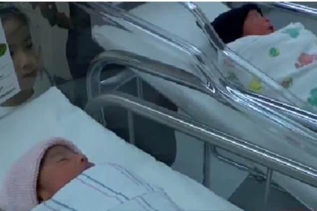 Таинство рождения: близнецы появились на свет одновременно в 2015 и 2016 году