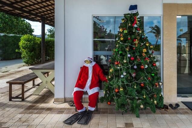 Санта-Клаус в ластах и елка под водой: как выглядит Новый год на Мальдивах