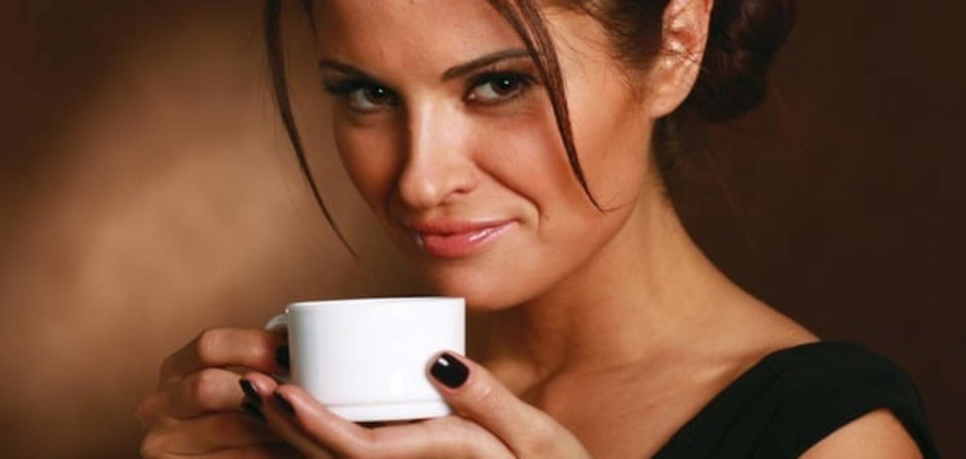 Вчені виявили несподіваний зв'язок між кавою і розміром грудей