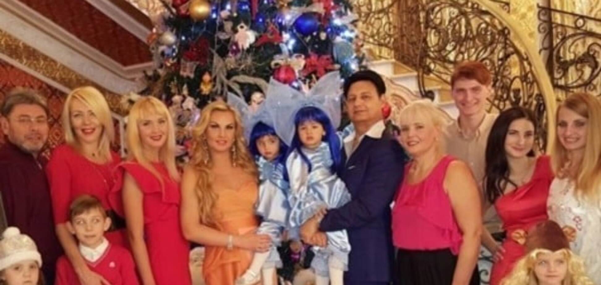 Камалия впервые показала фото дочерей от пакистанского миллиардера