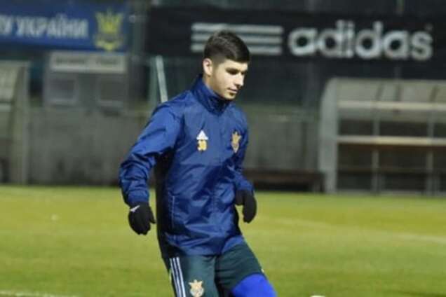 Футболіст 'Шахтаря' заспівав в Бельгії гімн Майдану: яскраве відео