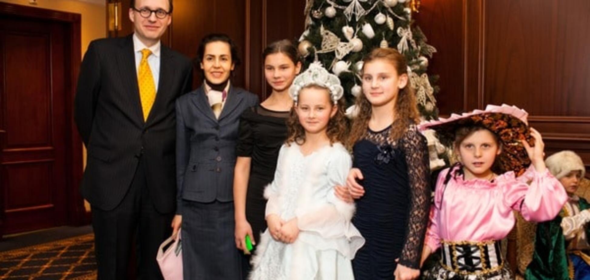 В Киеве состоялся новогодний праздник для детей из зоны АТО
