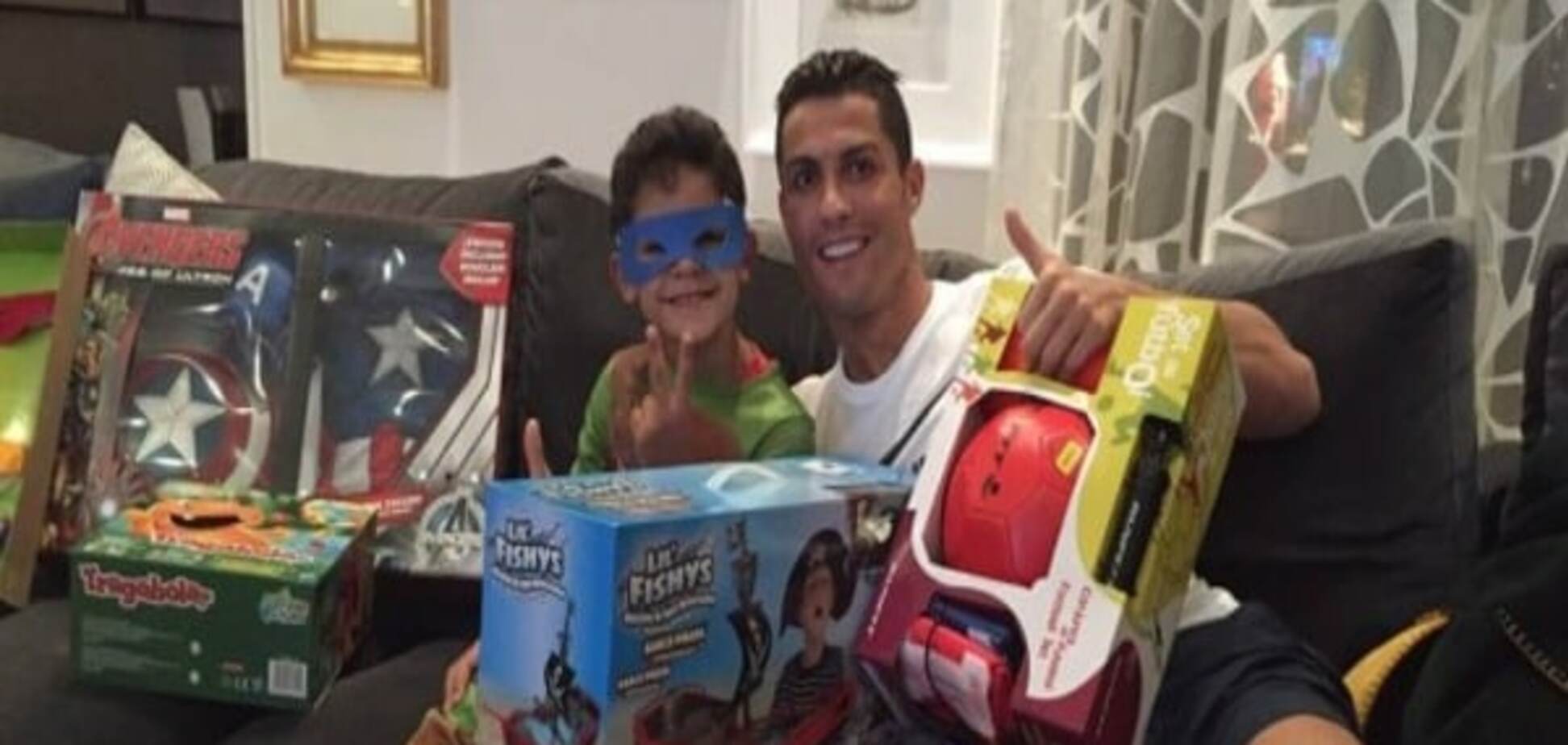 Роналду показал, как проводит время со своим сыном: яркие фото