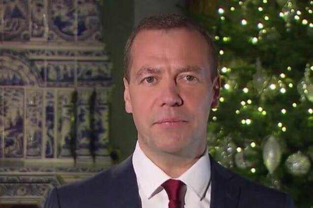 В России на Рождество 'потеряли' Медведева и обматерили Путина: фотофакт