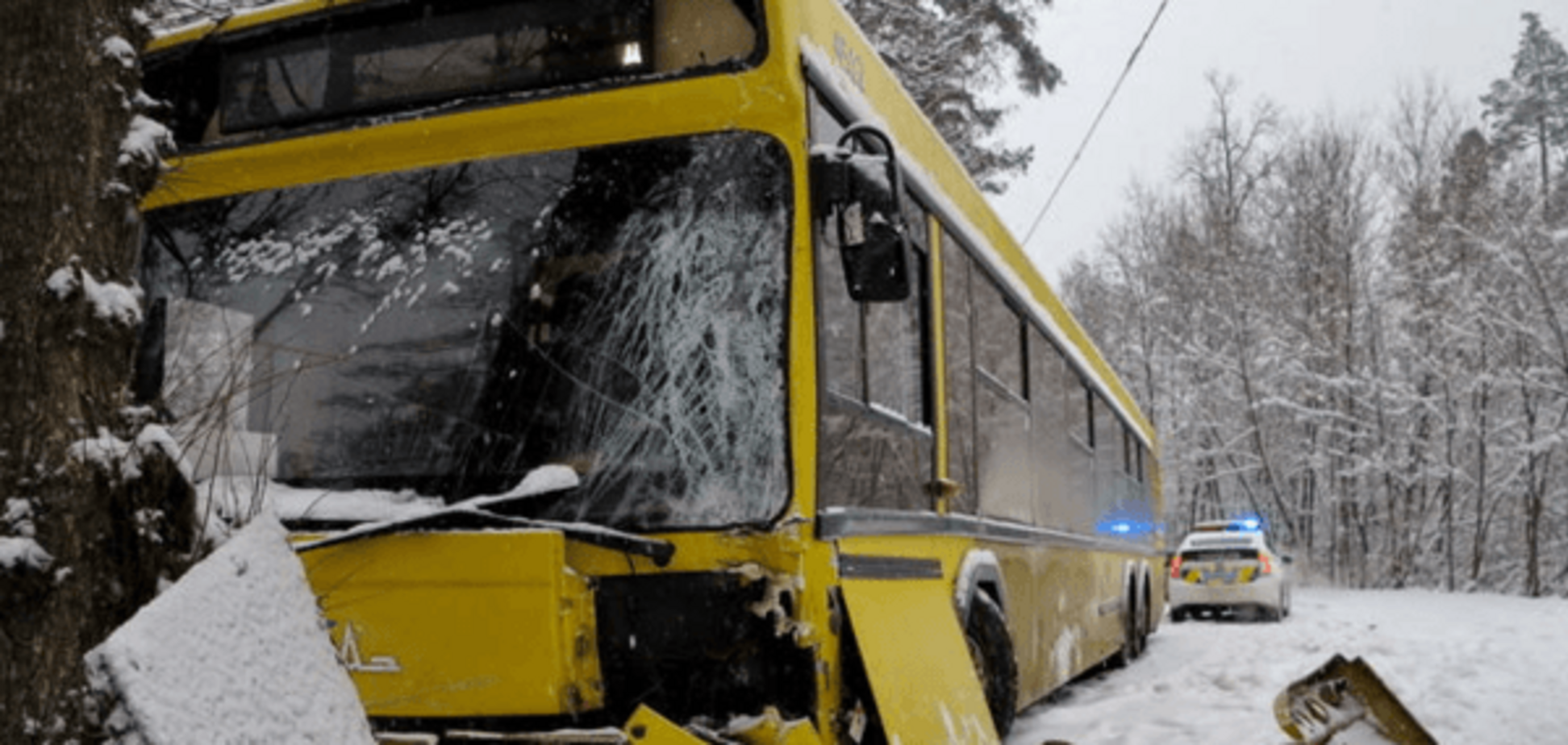 Стали известны подробности жуткого ДТП с автобусом в Киеве: опубликованы фото