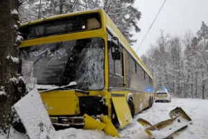 Стали відомі подробиці жахливої ??ДТП з автобусом в Києві: опубліковані фото
