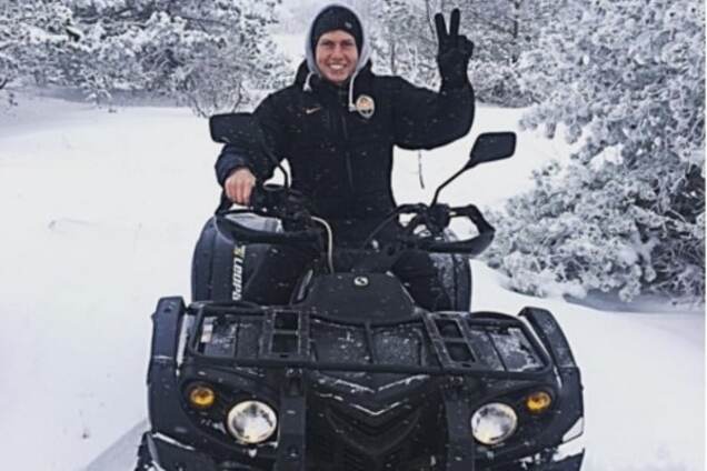 Защитник 'Шахтера' уехал отдыхать в Крым: фотофакт