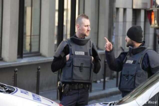 Прокуратура: Паризький терорист мав при собі зображення прапора ісламістів