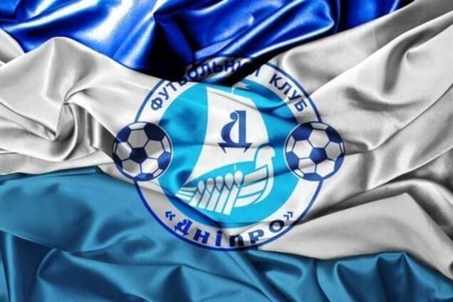 Вратарь сборной Украины пошел на шантаж 'Днепра'