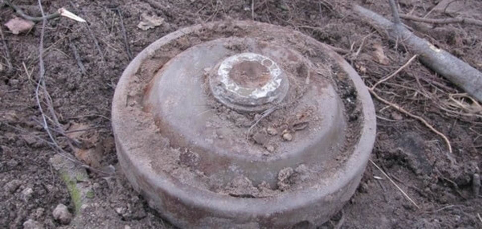 На Донбассе четверо террористов подорвались на своей же мине