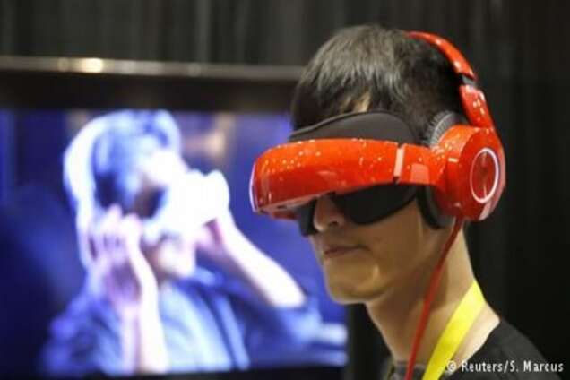 Ярмарок побутової техніки CES у Лас-Вегасі: від безпілотних авто до розумних черевиків