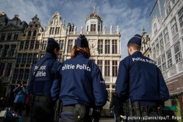 Поліція виявила в брюссельській квартирі майстерню з виготовлення поясів шахідів