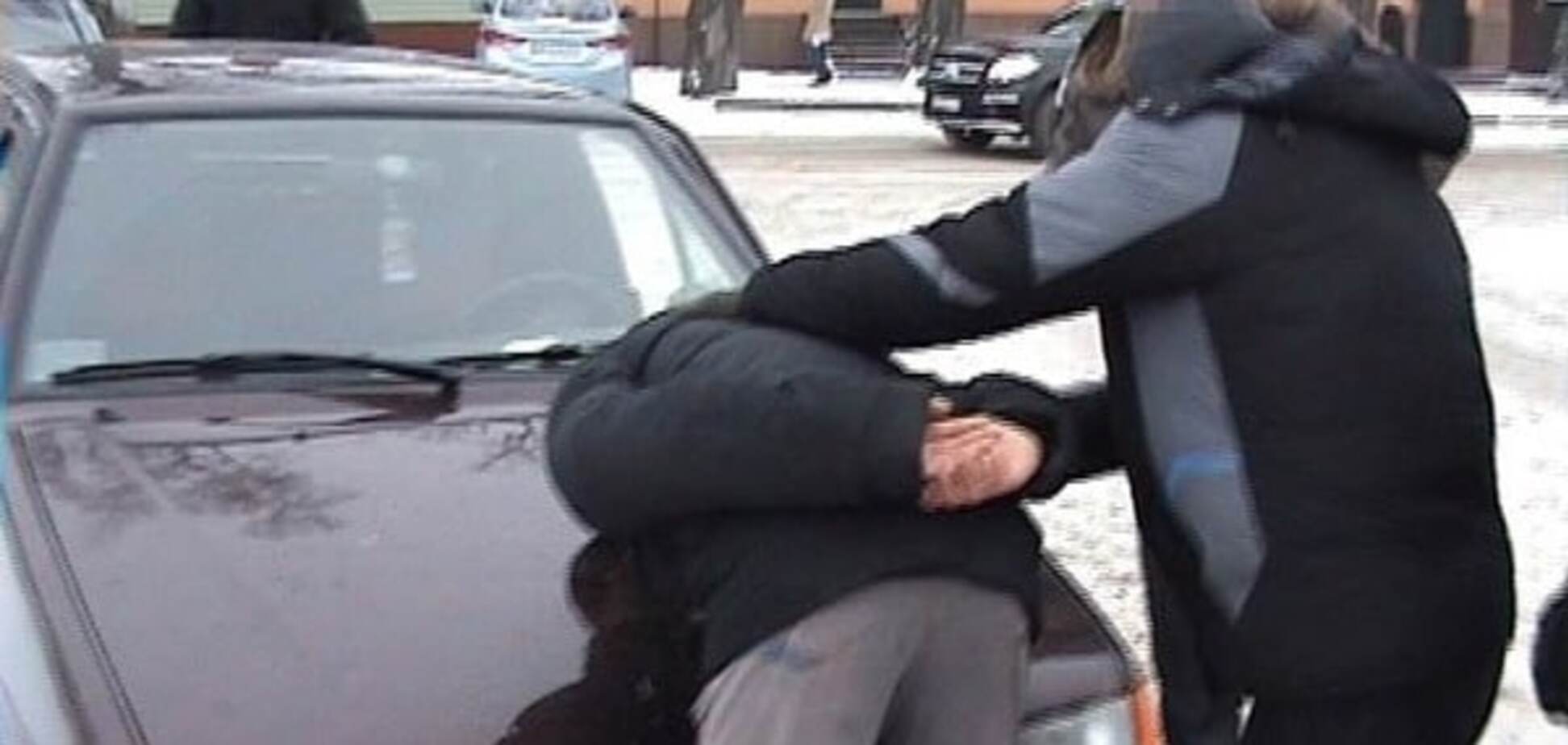 На Кировоградщине задержали военного, продававшего оружие из зоны АТО