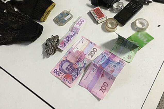 На Дніпропетровщині 'робили' гроші із сувенірних купюр: опубліковані фото