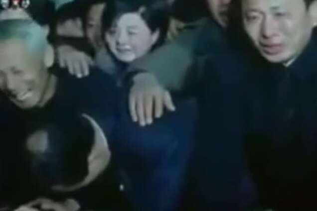 Массовый психоз. В сети вспомнили, как хоронили Ким Чен Ира: видеофакт