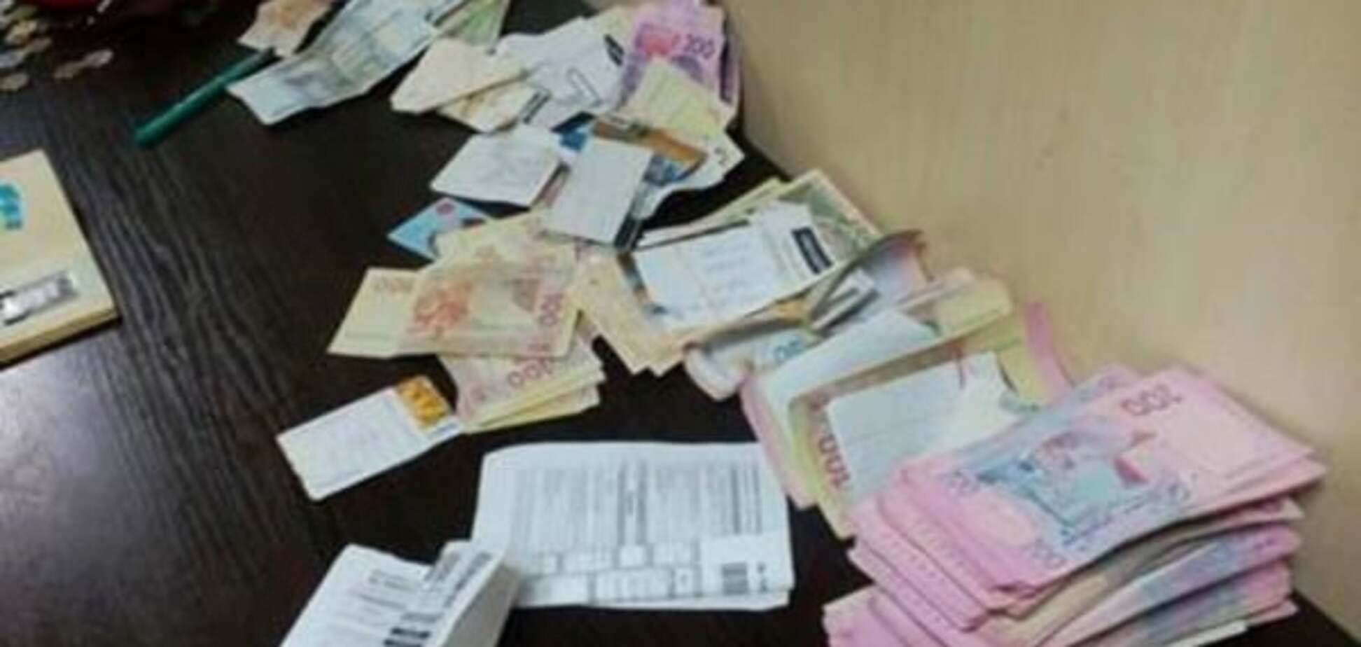 В 'ДНР' пытались ввезти 2 млн рублей и 500 тыс. грн: опубликованы фото