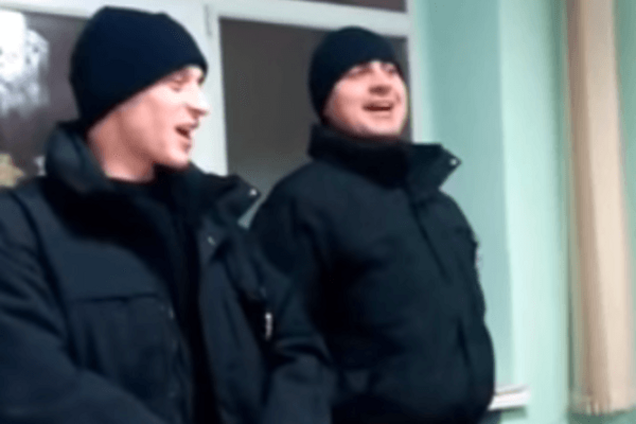 Соцсеть зажгла колядка львовских полисменов: опубликовано видео