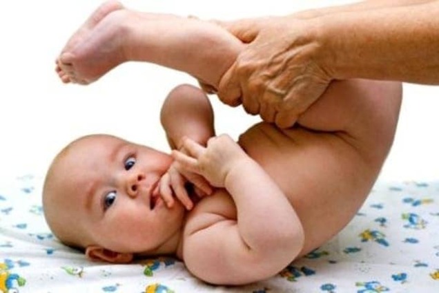 Делаем правильный массаж для новорожденного 