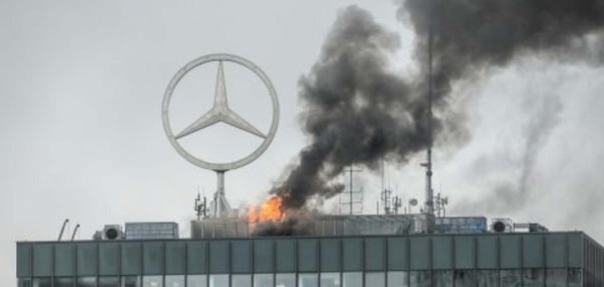 Mercedes Benz пожар