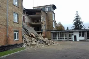 обвал в школе