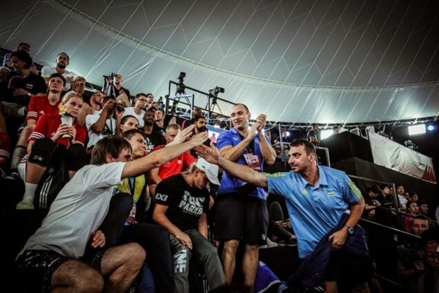 Владимир Холопов