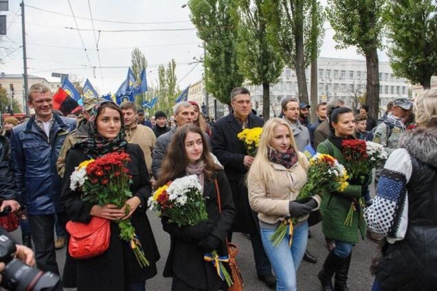 Марш Славы Героев