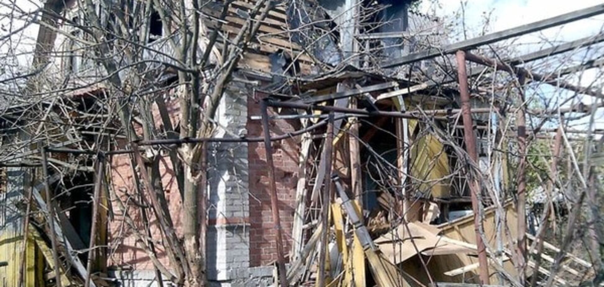 Развалины дома в селе Водяное