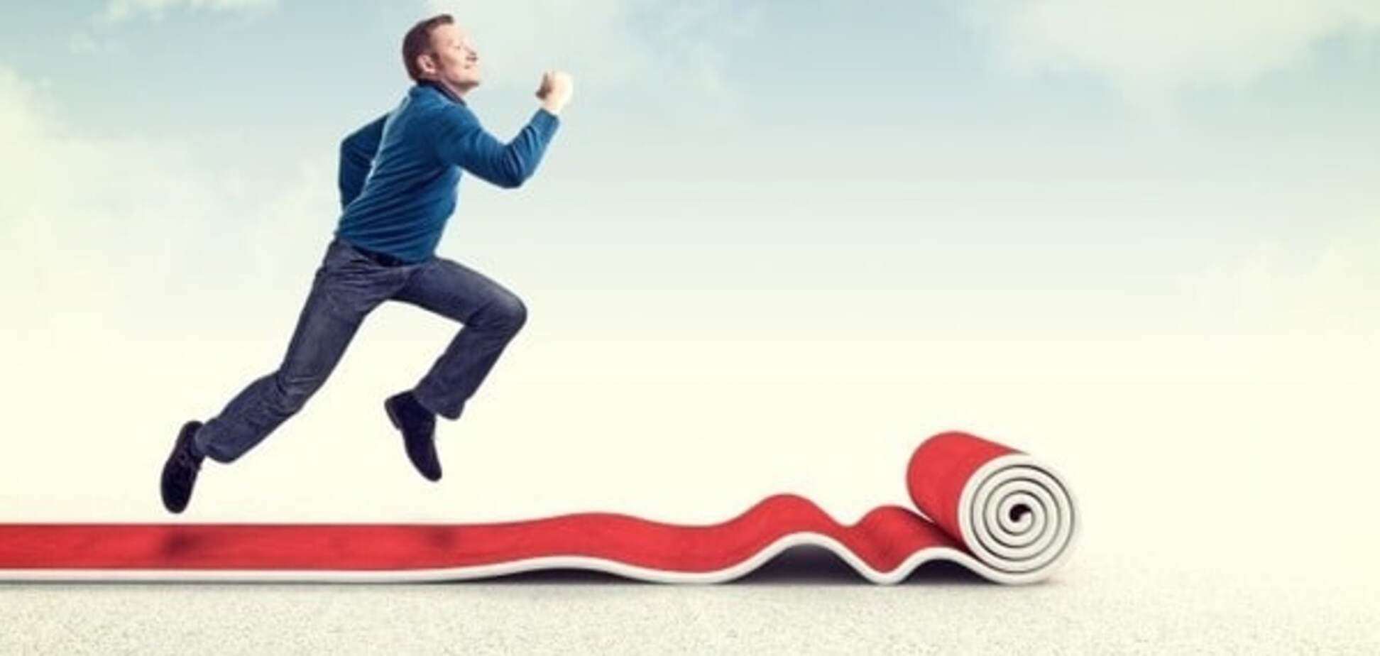 мужчина бежит