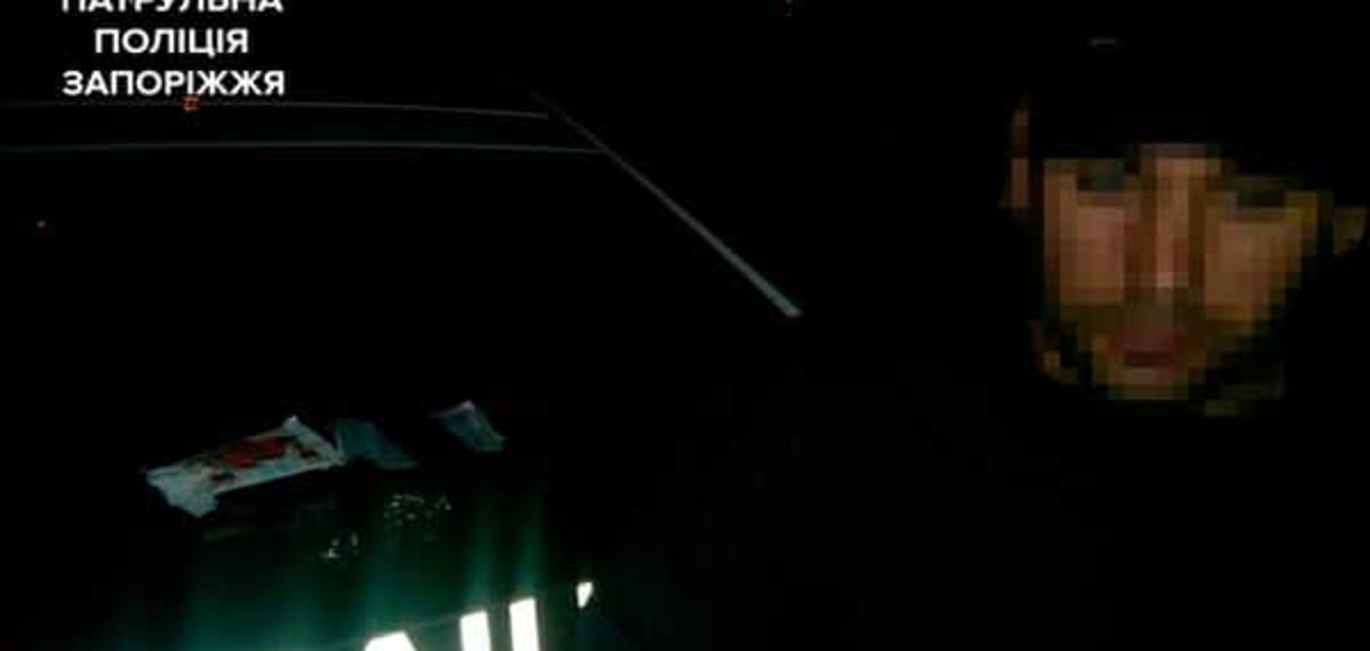 Запорожские патрульные задержали мужчину, совершившего разбойное нападение