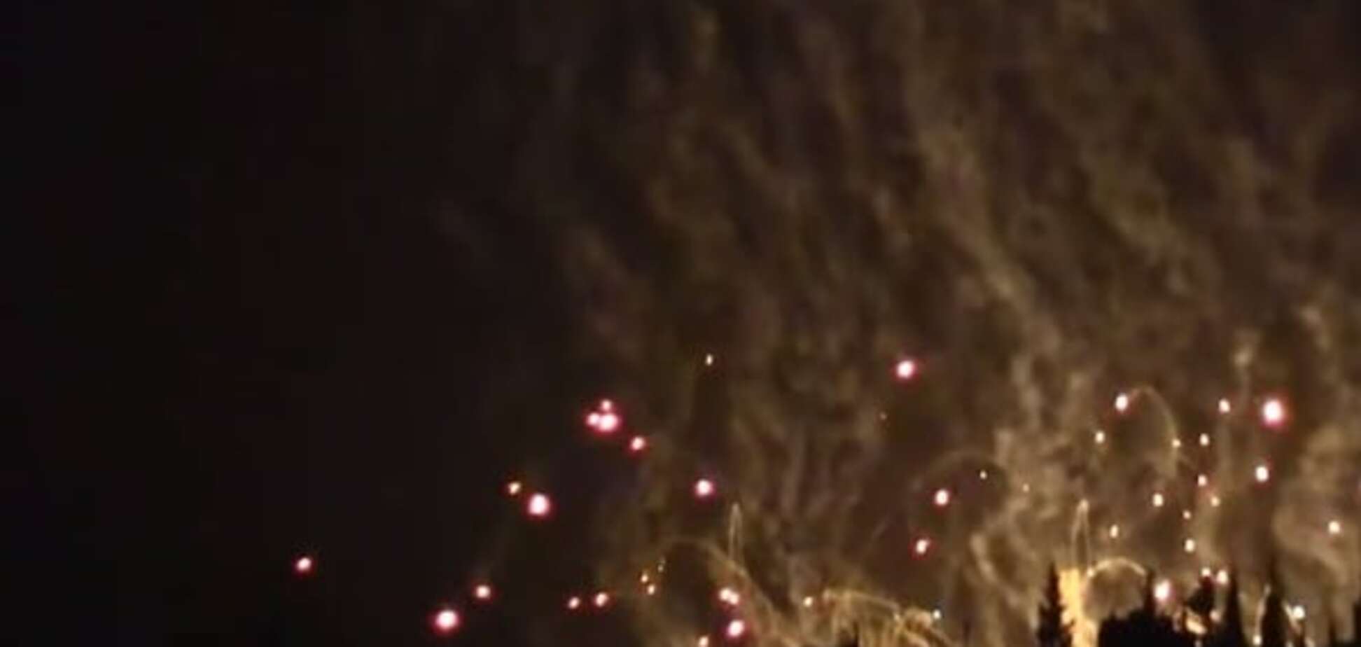 Обстрел зажигальными бомбами