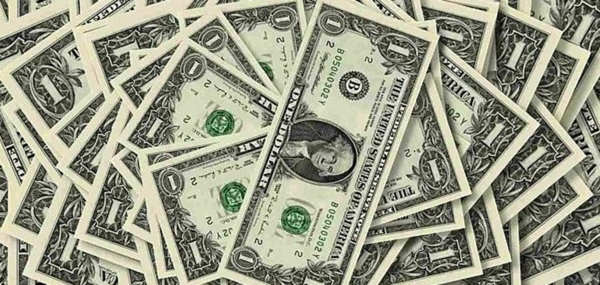 Миллиарды из банки: каков объем черного рынка валюты в Украине