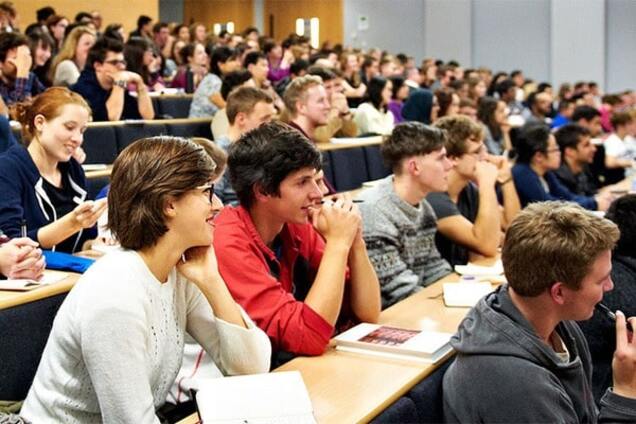 Минобразования одобрило на двух и более языках