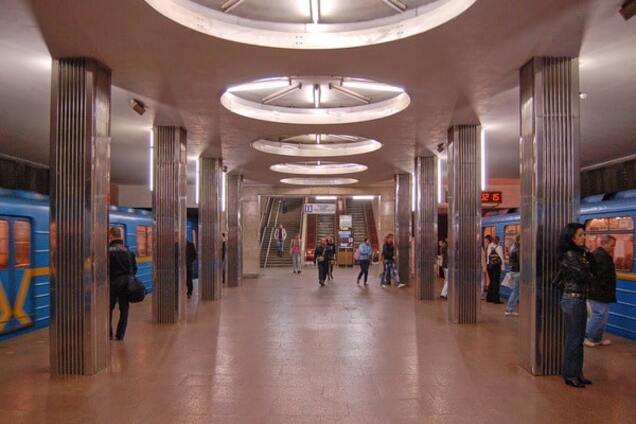 Метро Берестейская