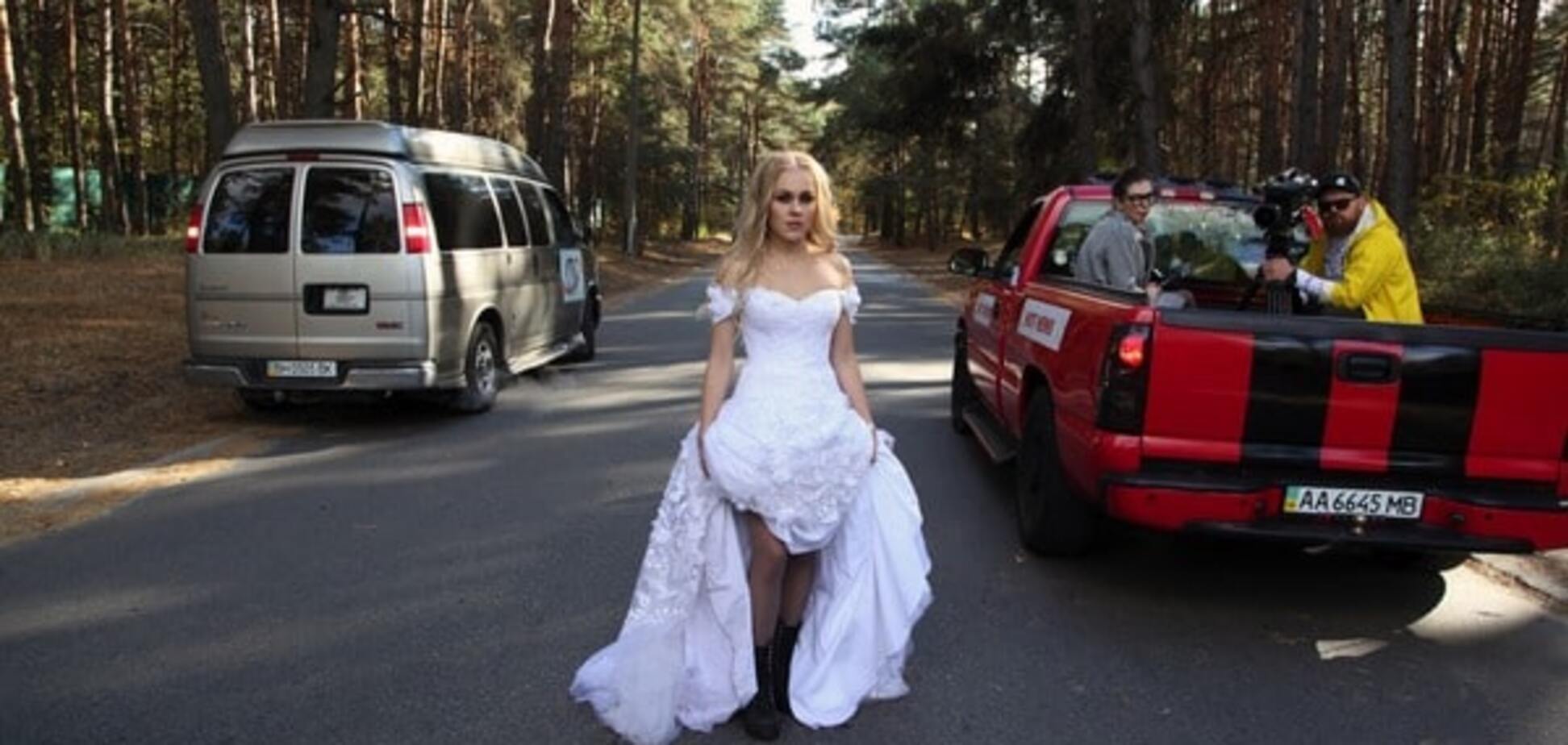 Певица Alyosha