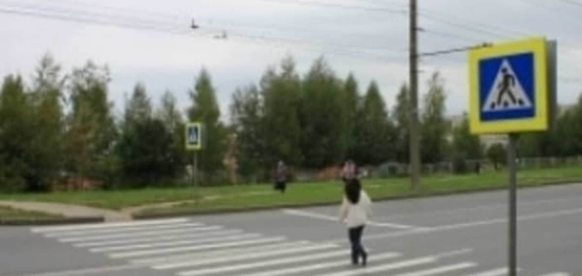 'Смертельный' пешеходный переход в Одессе: вместо стертой зебры нарисовали сбитых пешеходов