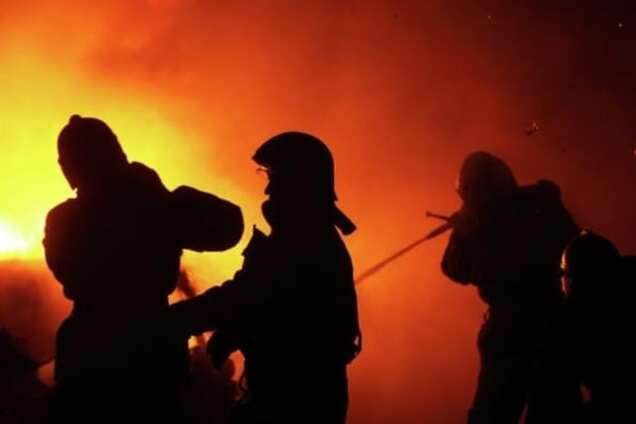 Пожар в Николаеве: 11 человек эвакуировали, годовалый ребенок находится в реанимации