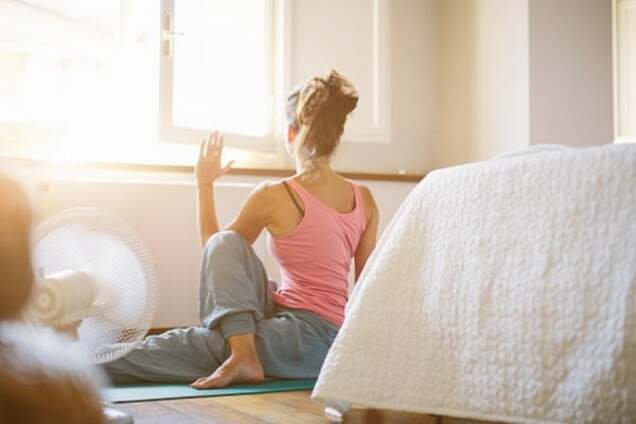 Как уменьшить живот и бедра: 7 простых упражнений из йоги