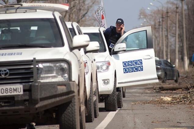 Росія легітимізує 'ДНР' і 'ЛНР'?