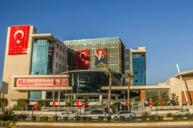 У турецькій Анталії прогримів потужний вибух - ЗМІ