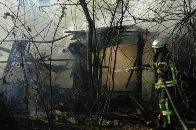 Горели гаражи