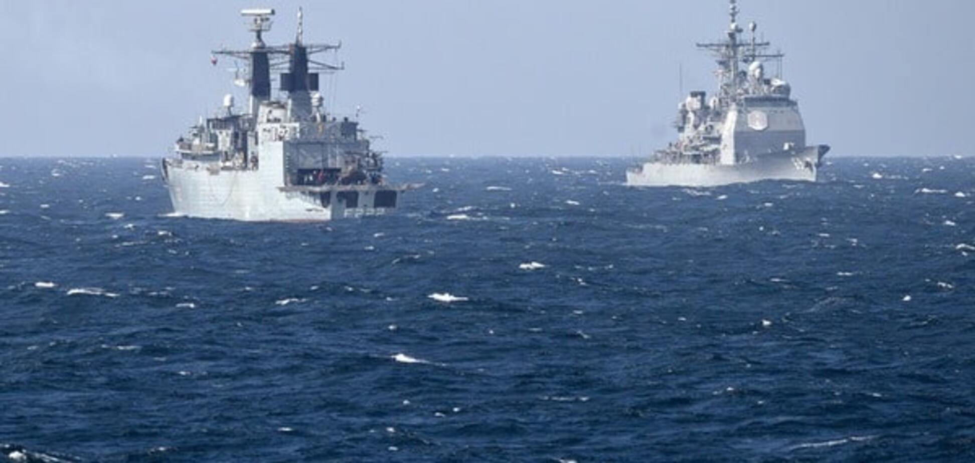 военные корабли море