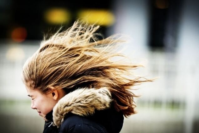 Сильный ветер и 'снежная каша': синоптики предупредили о резкой непогоде в Украине