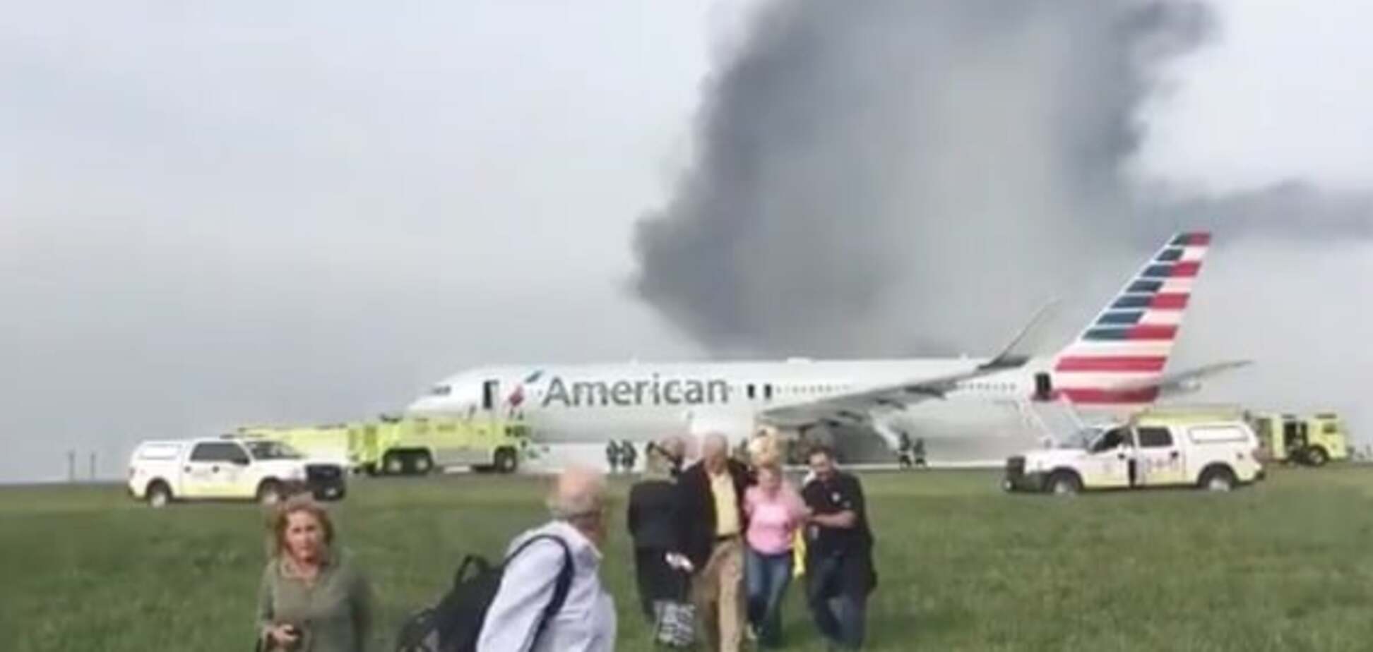 Самолет авиакомпании American Airlines