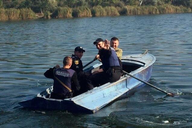 В Запорожье муж оставил жену одну на необитаемом острове