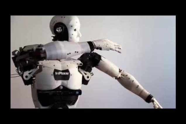 InMoov - робот-андроид, распечатанный на 3D-принтере